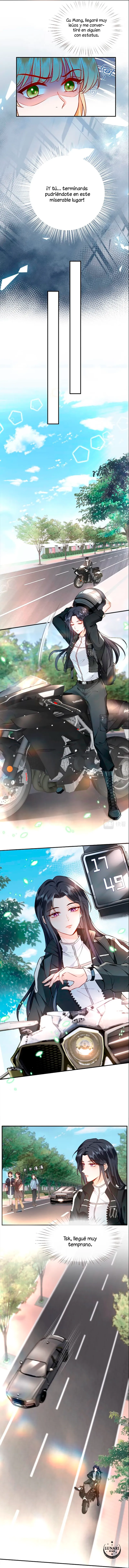 2 La señora está dando una lección en línea todos los días