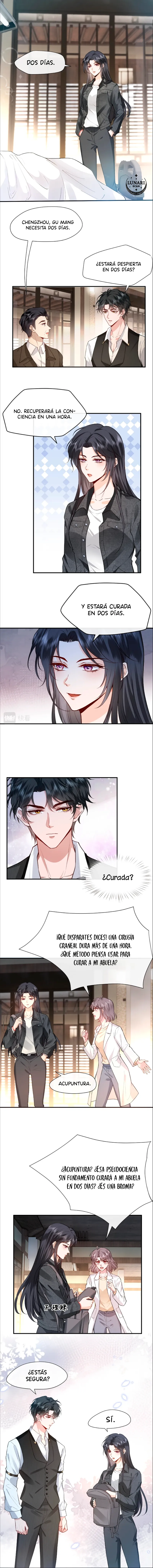 4 La señora está dando una lección en línea todos los días