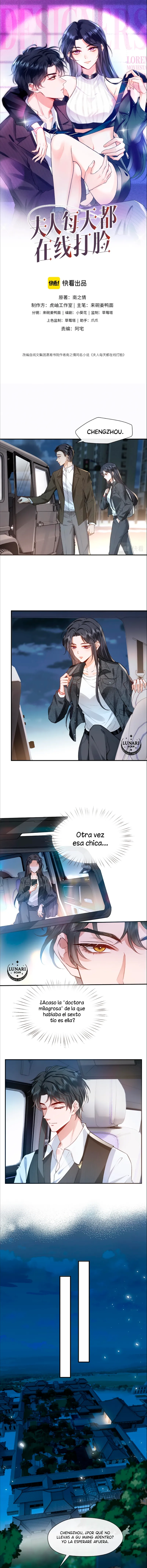 0 La señora está dando una lección en línea todos los días