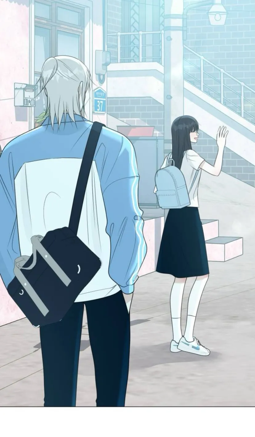 74 El hashtag es: El primer amor.